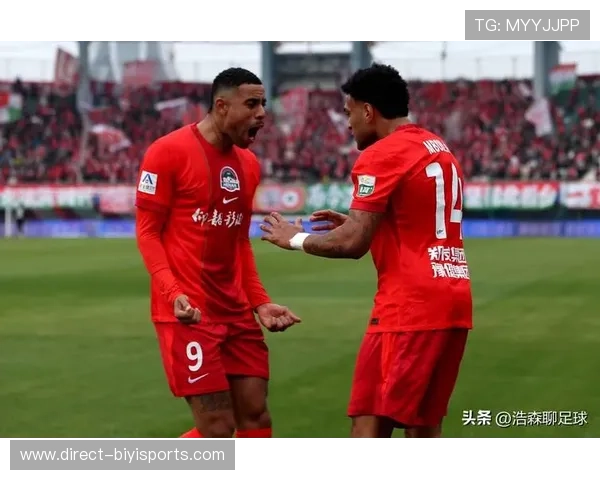 重庆超级联赛精彩回顾:本赛季激烈对决与赛场亮点盘点 重庆超级联赛精彩回顾:本赛季激烈对决与赛场亮点盘点